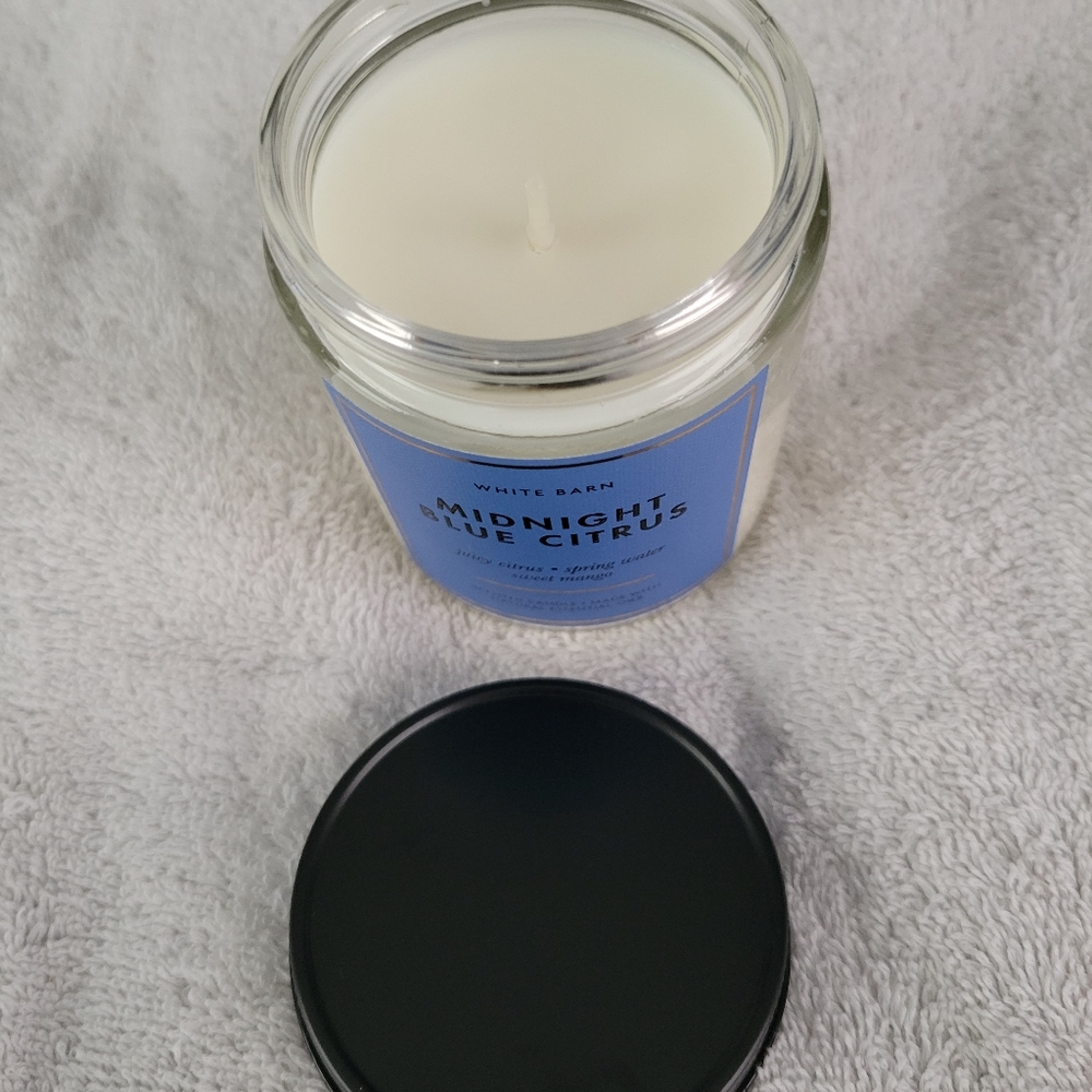 Bath & Body Works Single Wick Candle - Picture 2 of 3